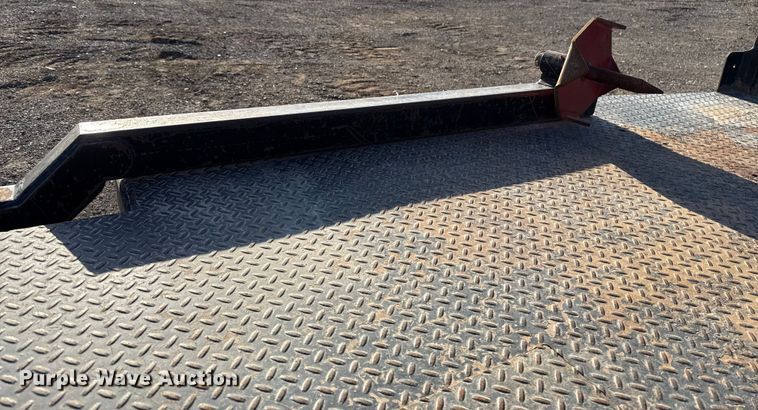 image for item EU5181 2016 Chevrolet Silverado 3500HD Crew Cab bale bed pickup truck