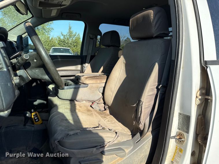 image for item EU5181 2016 Chevrolet Silverado 3500HD Crew Cab bale bed pickup truck