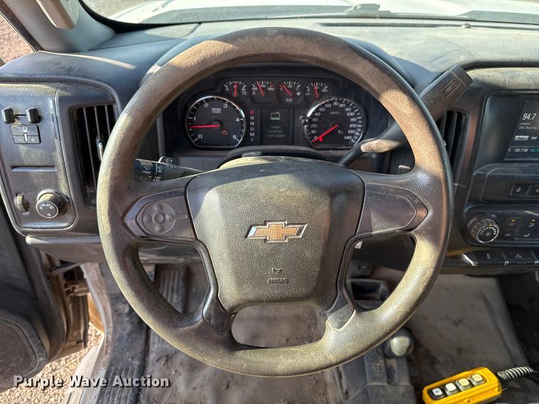 image for item EU5181 2016 Chevrolet Silverado 3500HD Crew Cab bale bed pickup truck