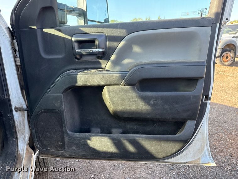 image for item EU5181 2016 Chevrolet Silverado 3500HD Crew Cab bale bed pickup truck