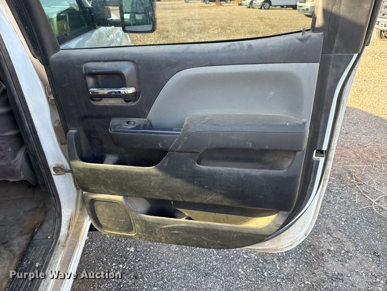 image for item EU5181 2016 Chevrolet Silverado 3500HD Crew Cab bale bed pickup truck