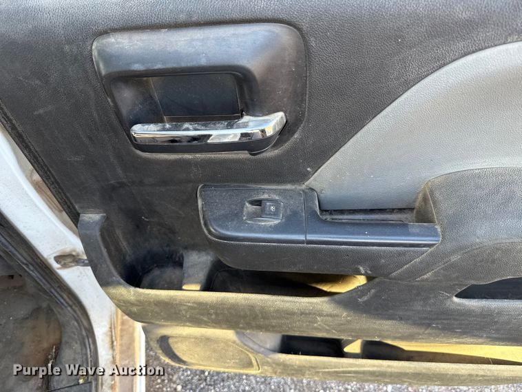 image for item EU5181 2016 Chevrolet Silverado 3500HD Crew Cab bale bed pickup truck