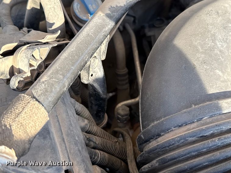 image for item EU5181 2016 Chevrolet Silverado 3500HD Crew Cab bale bed pickup truck