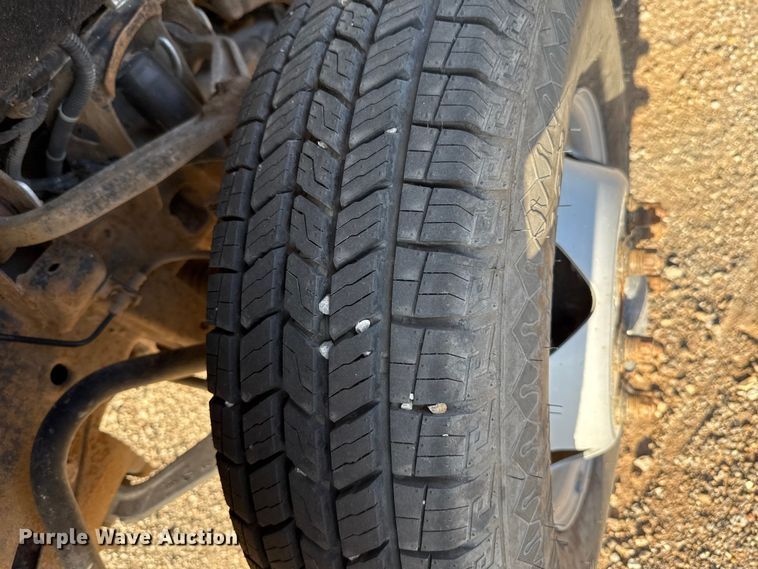 image for item EU5181 2016 Chevrolet Silverado 3500HD Crew Cab bale bed pickup truck