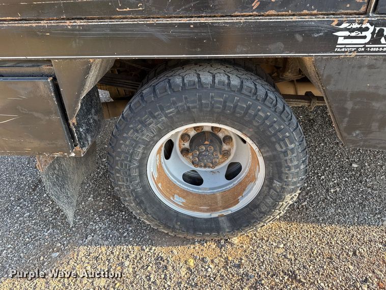 image for item EU5181 2016 Chevrolet Silverado 3500HD Crew Cab bale bed pickup truck