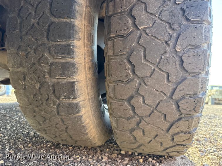 image for item EU5181 2016 Chevrolet Silverado 3500HD Crew Cab bale bed pickup truck