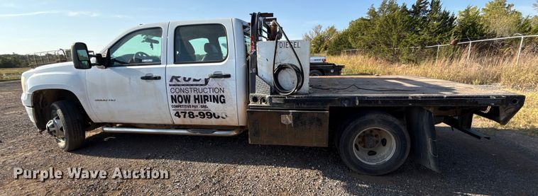 image for item EU5182 2013 GMC Sierra 3500 Crew Cab flatbed truck