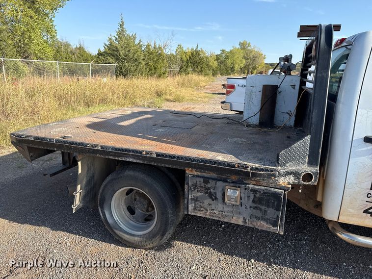 image for item EU5182 2013 GMC Sierra 3500 Crew Cab flatbed truck