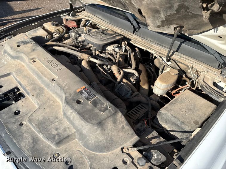 image for item EU5182 2013 GMC Sierra 3500 Crew Cab flatbed truck