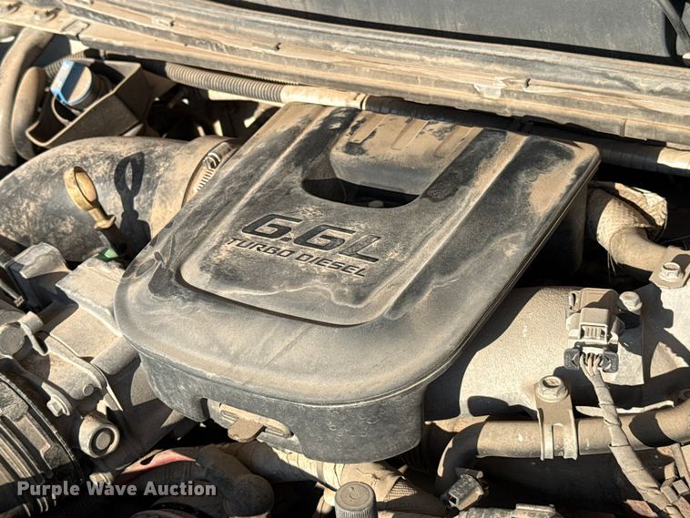 image for item EU5182 2013 GMC Sierra 3500 Crew Cab flatbed truck