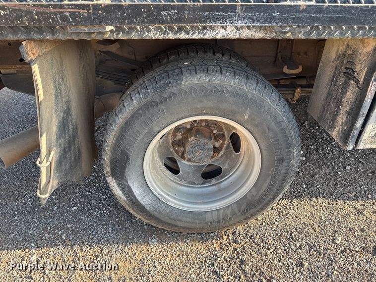 image for item EU5182 2013 GMC Sierra 3500 Crew Cab flatbed truck