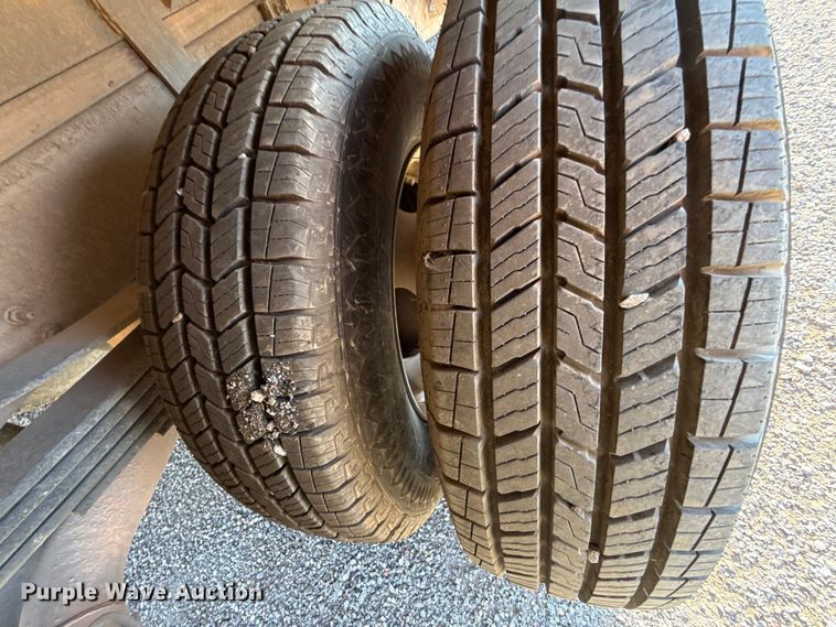 image for item EU5182 2013 GMC Sierra 3500 Crew Cab flatbed truck