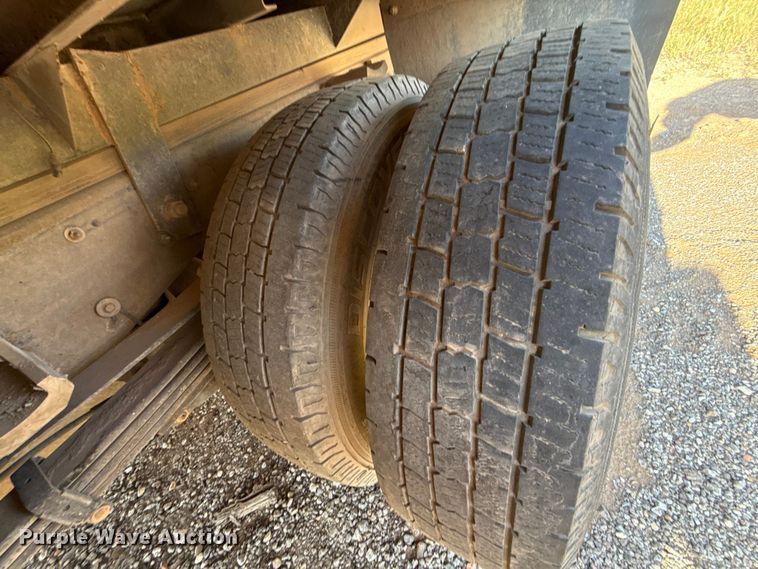 image for item EU5182 2013 GMC Sierra 3500 Crew Cab flatbed truck