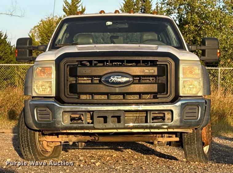 image for item EU5184 2011 Ford F550 Super Duty XL Crew Cab truck cab and chassis
