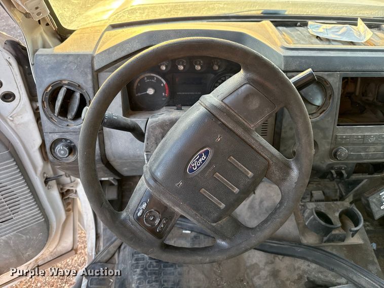 image for item EU5184 2011 Ford F550 Super Duty XL Crew Cab truck cab and chassis