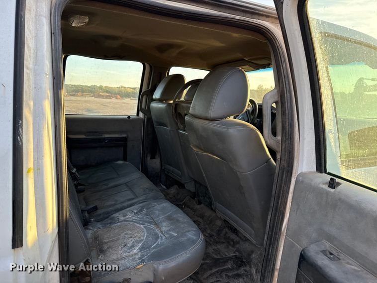 image for item EU5184 2011 Ford F550 Super Duty XL Crew Cab truck cab and chassis