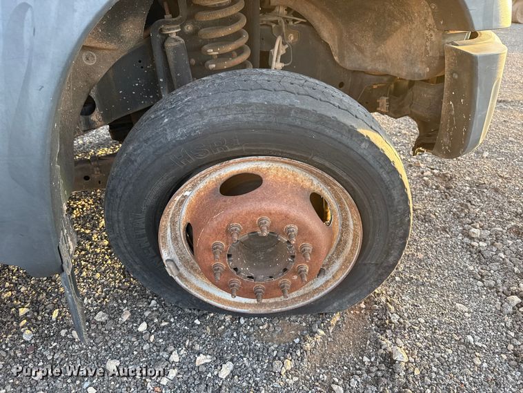 image for item EU5184 2011 Ford F550 Super Duty XL Crew Cab truck cab and chassis