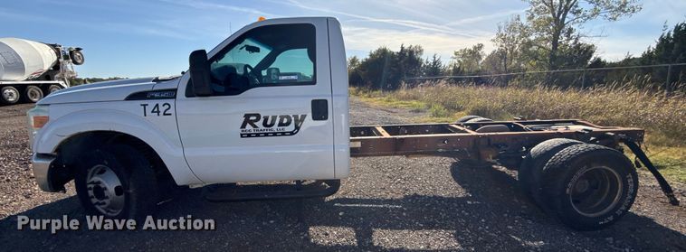 image for item EU5185 2015 Ford F350 Super Duty XL pickup truck cab and chassis