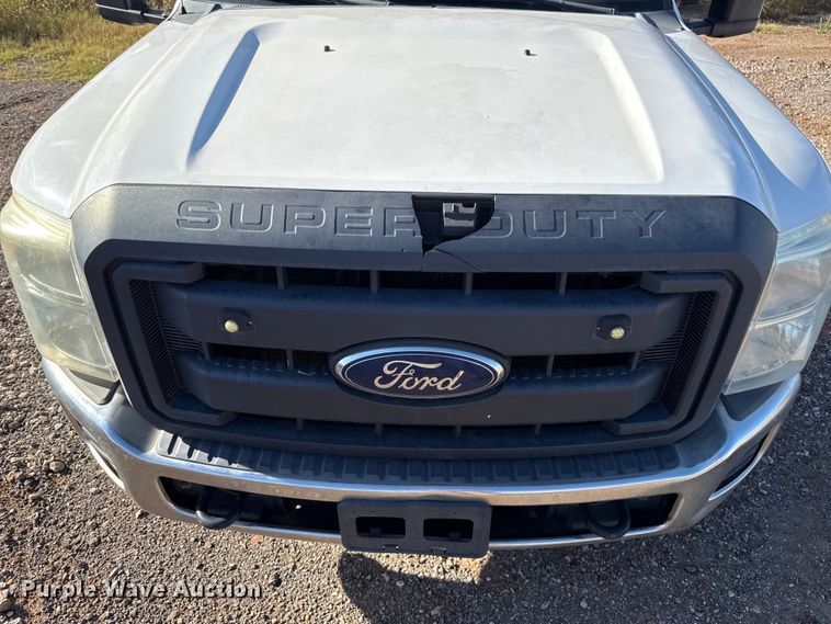 image for item EU5185 2015 Ford F350 Super Duty XL pickup truck cab and chassis