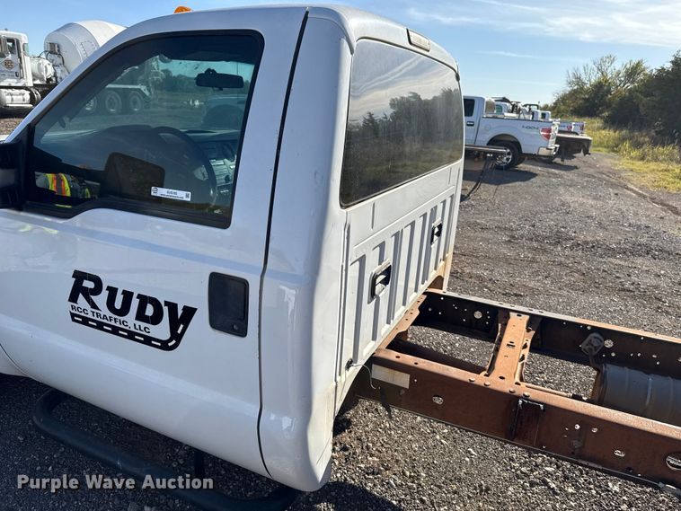 image for item EU5185 2015 Ford F350 Super Duty XL pickup truck cab and chassis