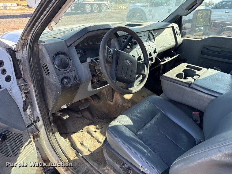 image for item EU5185 2015 Ford F350 Super Duty XL pickup truck cab and chassis