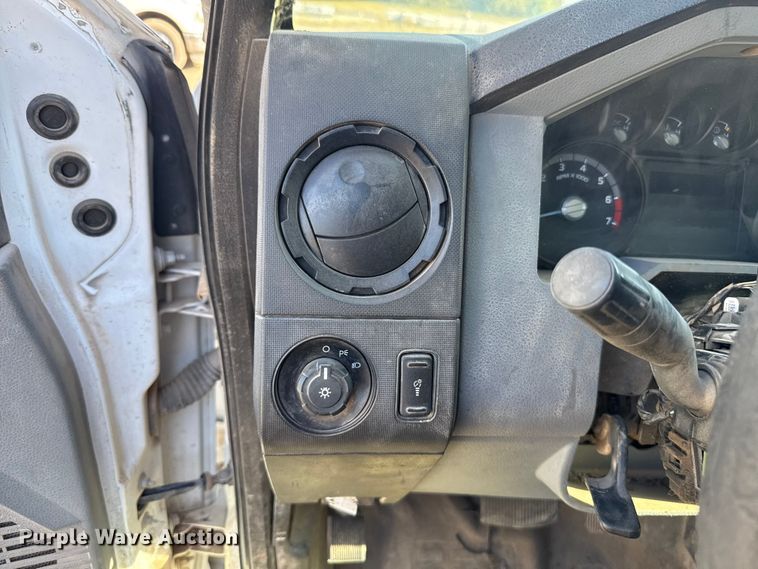 image for item EU5185 2015 Ford F350 Super Duty XL pickup truck cab and chassis