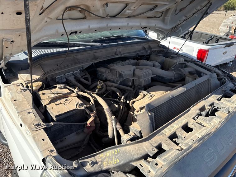 image for item EU5185 2015 Ford F350 Super Duty XL pickup truck cab and chassis