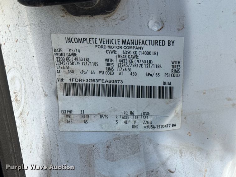 image for item EU5185 2015 Ford F350 Super Duty XL pickup truck cab and chassis