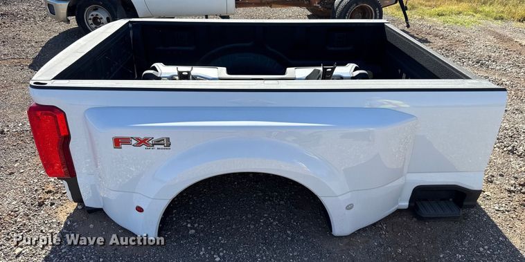 image for item EU5186 Ford pickup truck bed