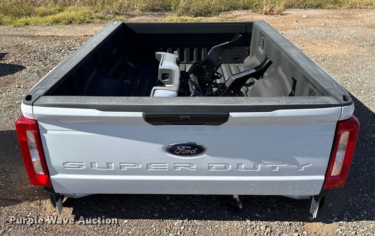 image for item EU5186 Ford pickup truck bed