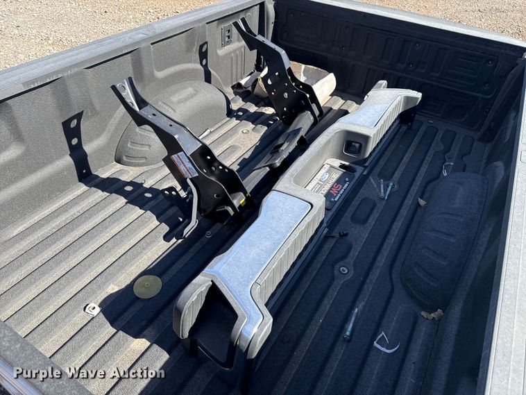 image for item EU5186 Ford pickup truck bed