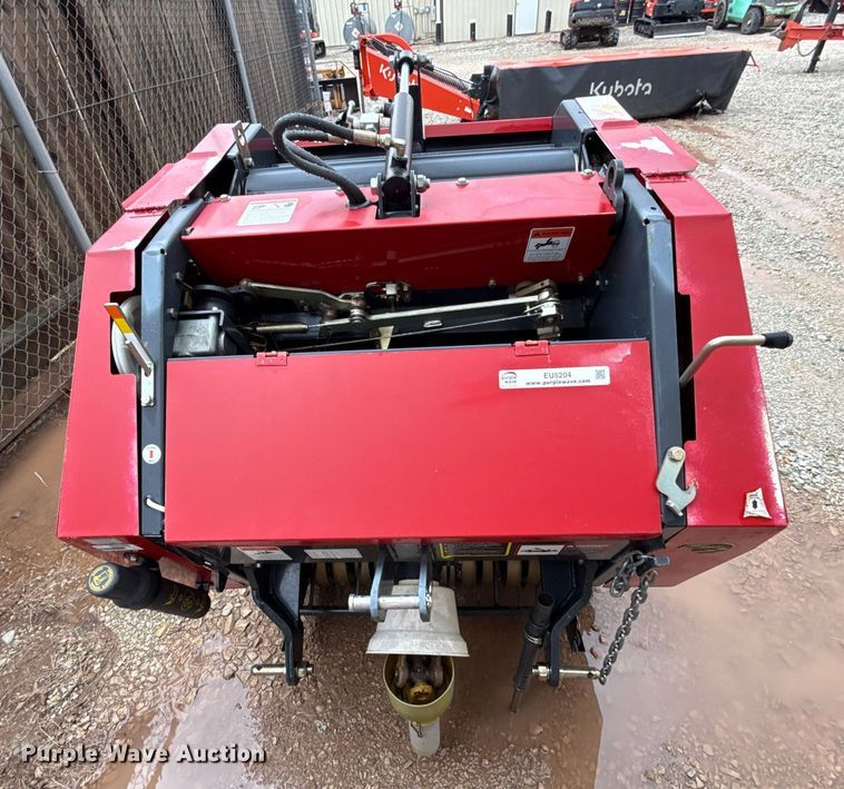 image for item EU5204 Tar River 870 mini round baler