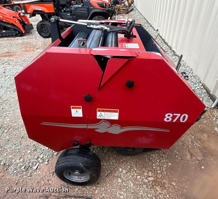 image for item EU5204 Tar River 870 mini round baler