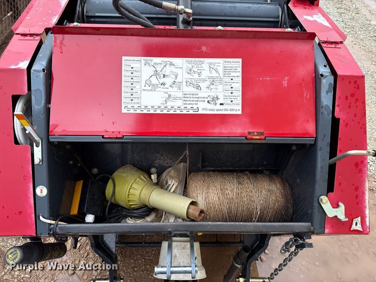 image for item EU5204 Tar River 870 mini round baler