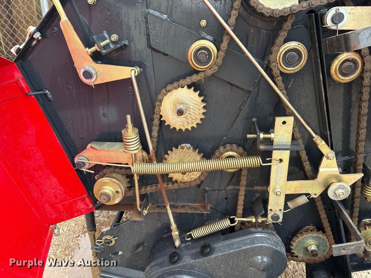 image for item EU5204 Tar River 870 mini round baler