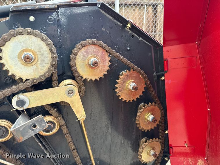 image for item EU5204 Tar River 870 mini round baler