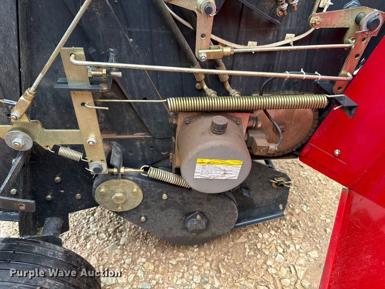 image for item EU5204 Tar River 870 mini round baler