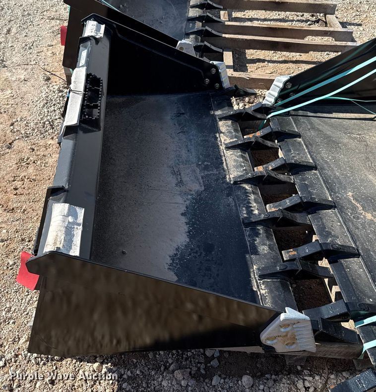 image for item EU5262 Land Pride AP-HD68LLT skid steer bucket