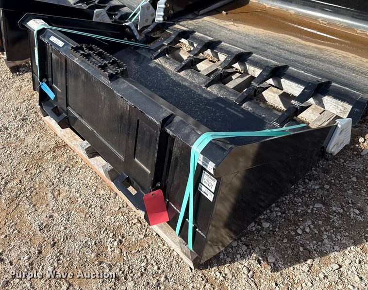 image for item EU5263 Land Pride AP-HD68LLT skid steer bucket