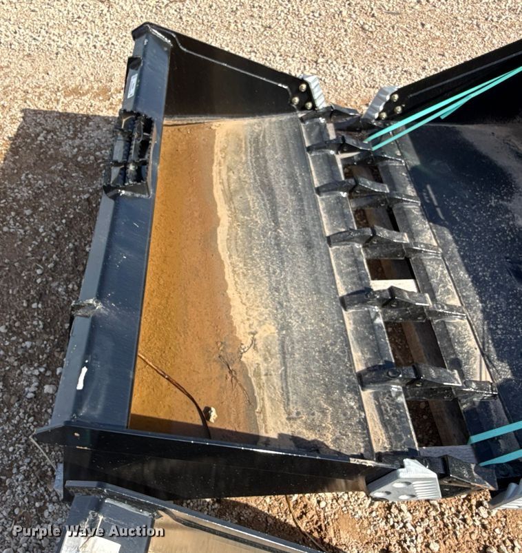 image for item EU5264 Land Pride AP-HD68LLT skid steer bucket