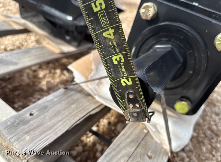 image for item EU5266 Kubota mini excavator auger 