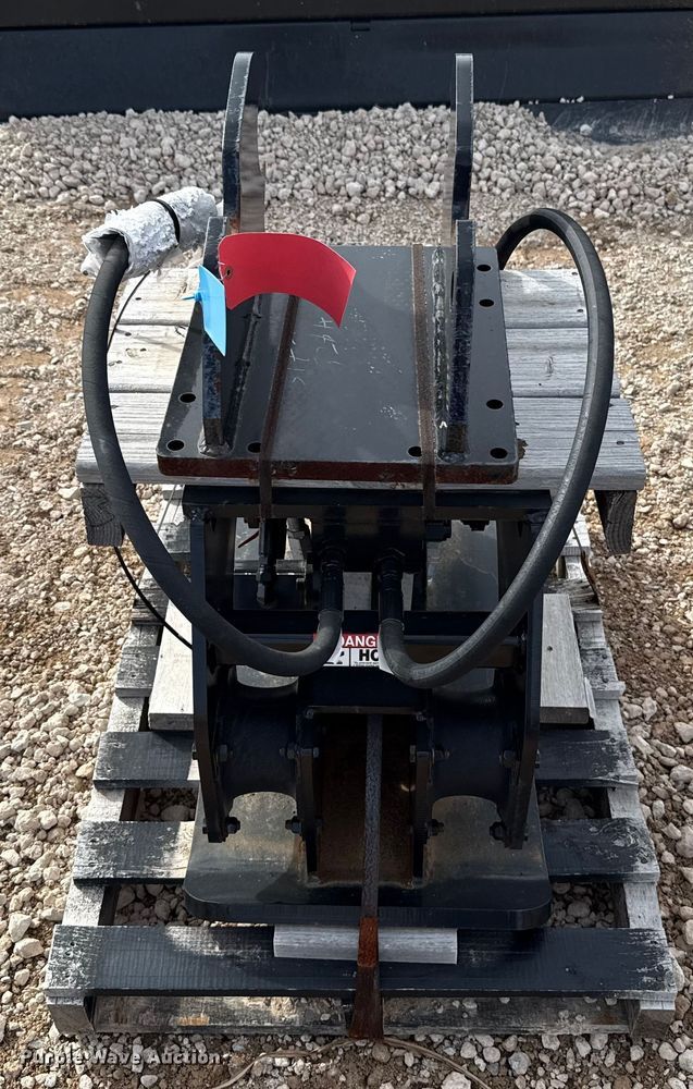 image for item EU5267 Kubota PC700 excavator plate compactor