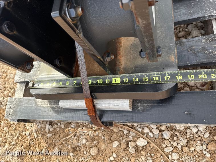 image for item EU5267 Kubota PC700 excavator plate compactor