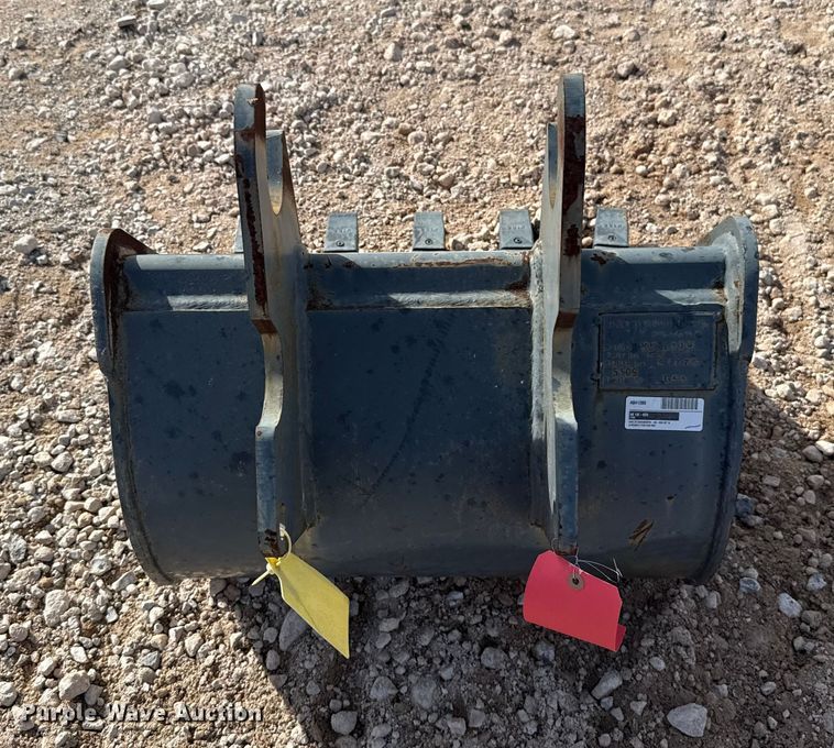 image for item EU5273 USA Attachments EB-624 excavator bucket