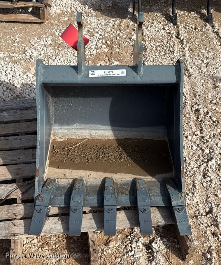 image for item EU5274 USA Attachments EB-624 excavator bucket