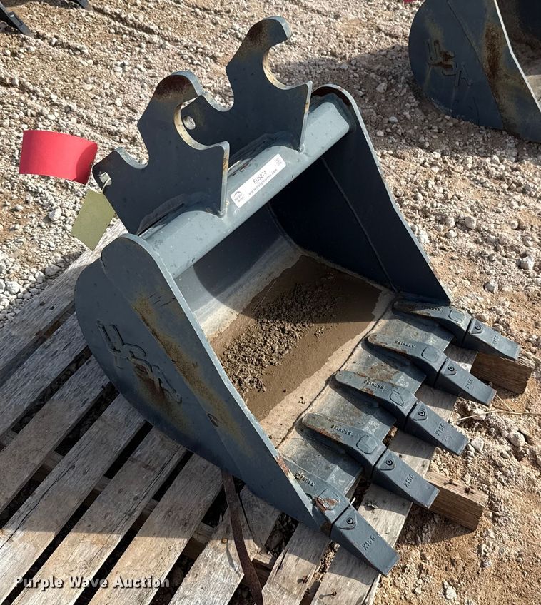 image for item EU5274 USA Attachments EB-624 excavator bucket