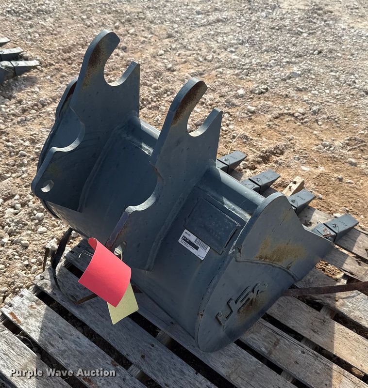 image for item EU5274 USA Attachments EB-624 excavator bucket