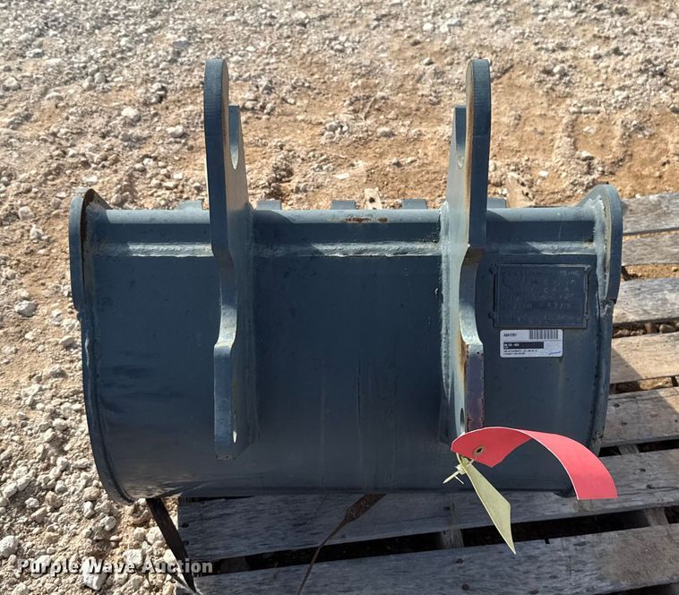 image for item EU5274 USA Attachments EB-624 excavator bucket