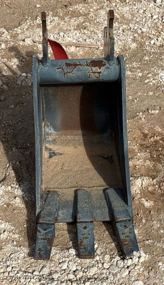 image for item EU5275 USA Attachments EB-512 excavator bucket