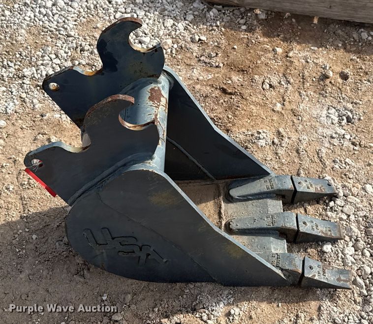 image for item EU5275 USA Attachments EB-512 excavator bucket